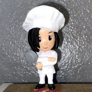 Collectible FRIENDS figurine Monica